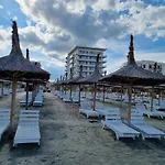 Your Escape To The * Năvodari