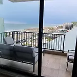 Your Escape To The Διαμέρισμα *