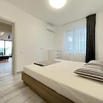 Your Escape To The Năvodari