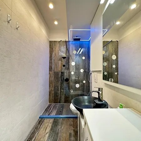 Your Escape To The Apartment