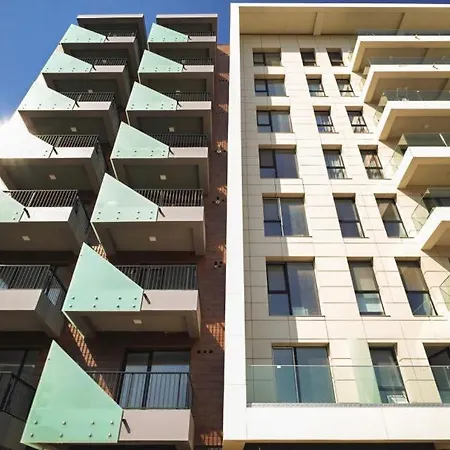 Your Escape To The Apartment