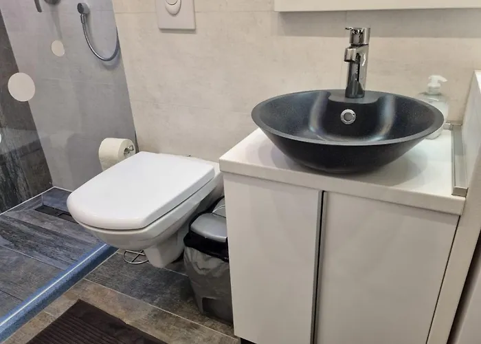 アパート Your Escape To The