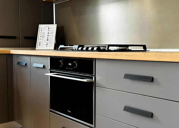 アパート Your Escape To The *