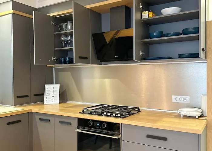 Your Escape To The アパート *