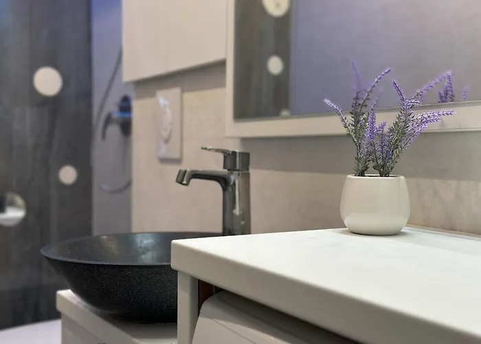 Your Escape To The ナボダリ