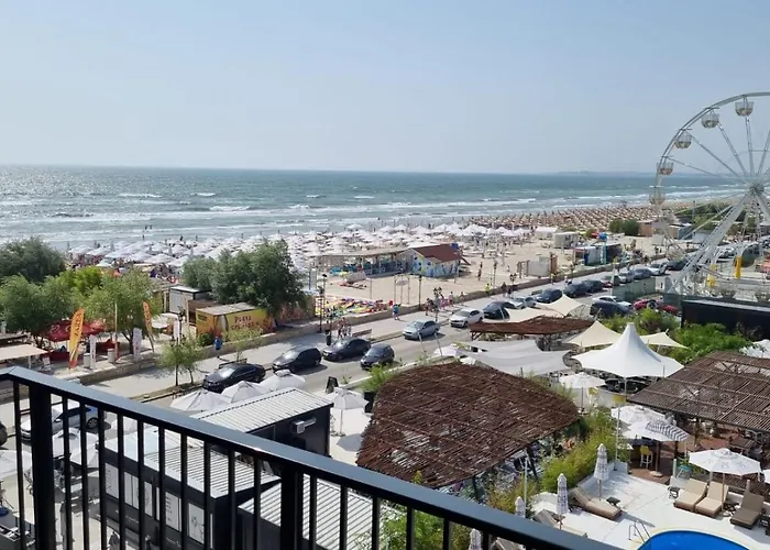 Your Escape To The アパート *